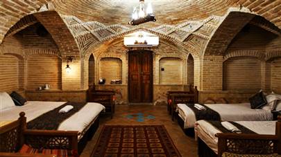 اتاق چهار تخته هتل سنتی عتیق اصفهان اتاق چهار تخته هتل سنتی عتیق اصفهان